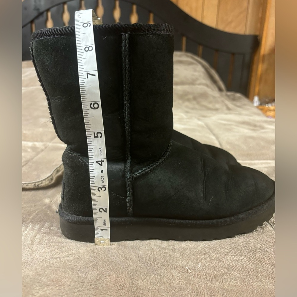 Women’s size 7, black UGG boots, non-smoking home